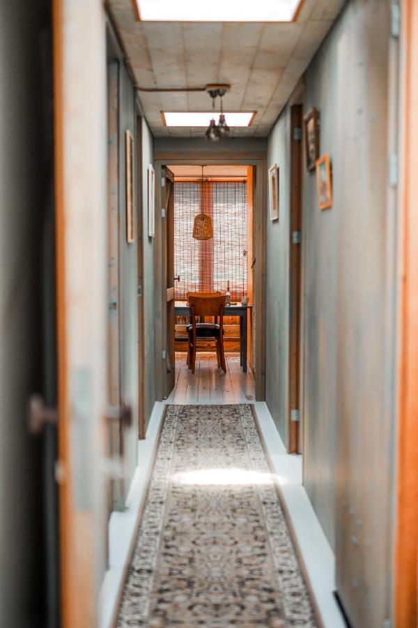 In De Aap - Appartementen & Guesthouse Берген Экстерьер фото